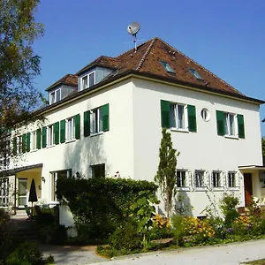 https://villa-arborea.com-bavaria.com